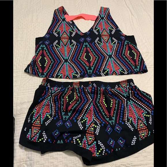 NWOT Xhilaration Set crop top & short - Picture 3 of 7